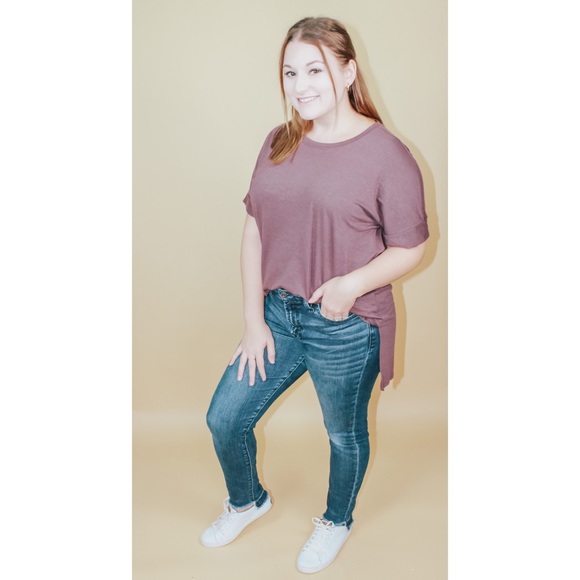 SAMMY ROUND NECK TEE - Picture 2 of 4